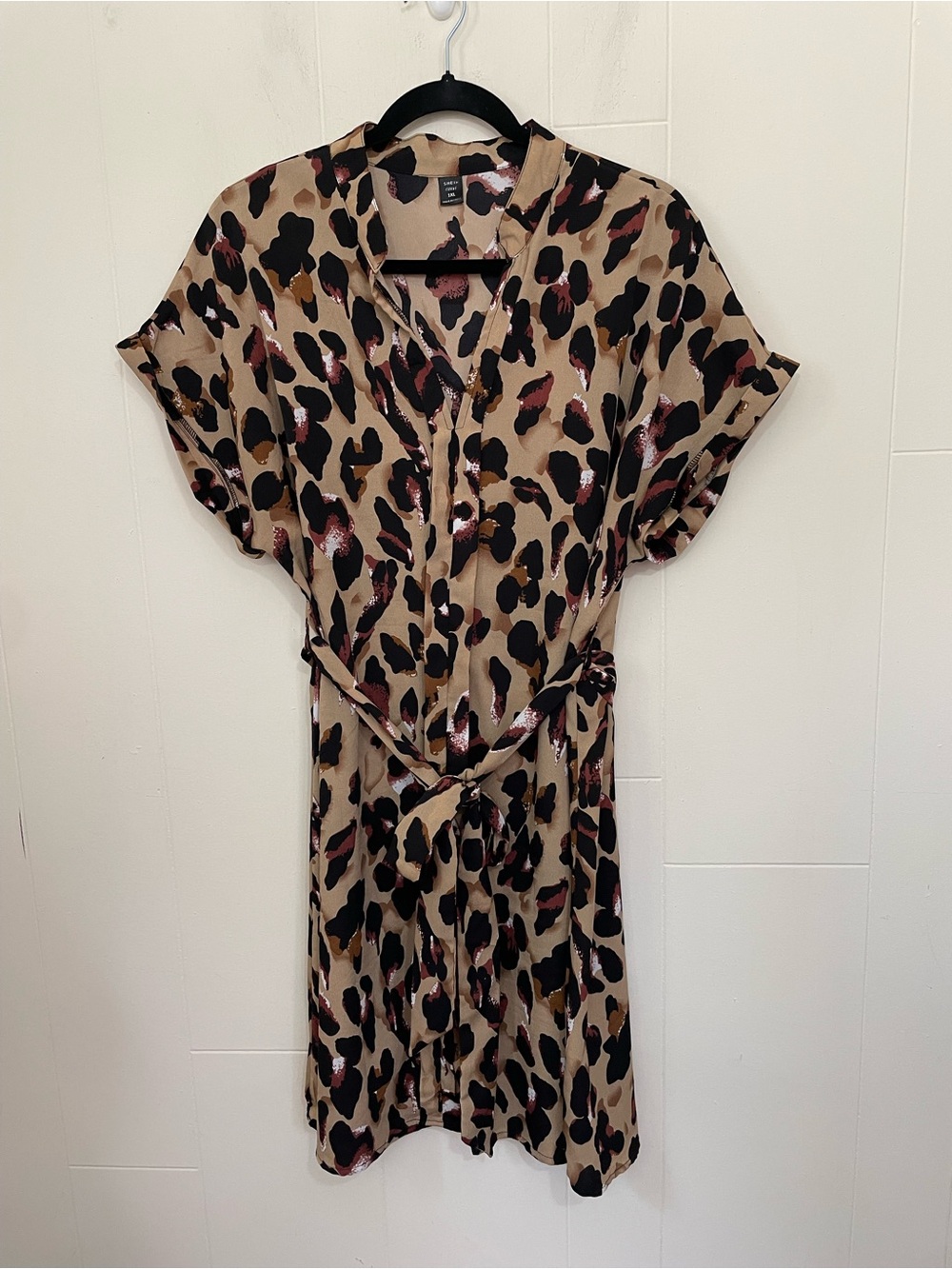 Leopard Print Short Sleeve Shirt Dress Size 1X Belted V-neck Stretch Shein Curve